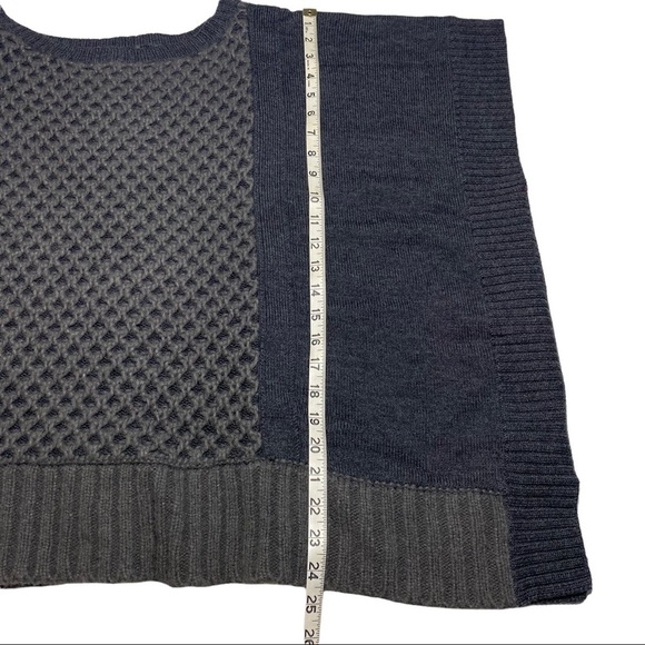 LABEL + thread Women Blue & Grey Crochet Wool Oversized Poncho Sweater Sz Small - Picture 8 of 11